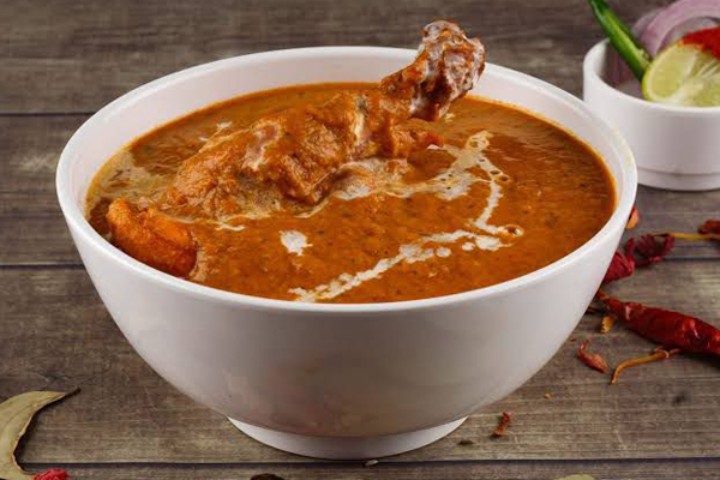 Aavakai Chicken Curry (BAWARCHI SPECIAL)