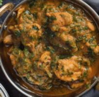 SAAG (Spinach) CHICKEN - THE GREEN CURRY