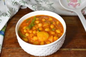 ALOO (Potato) CHANNA ( Chickpea) 