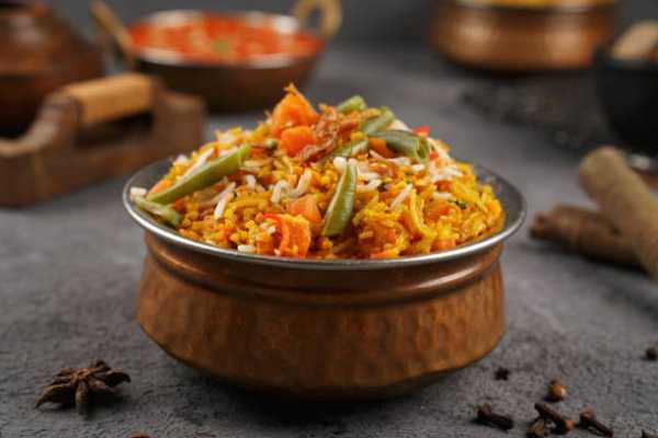 Ulavacharu Veg Dum Biryani