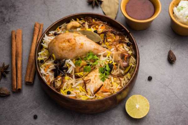 Hyderabadi Chicken Dum Biryani Family Pack