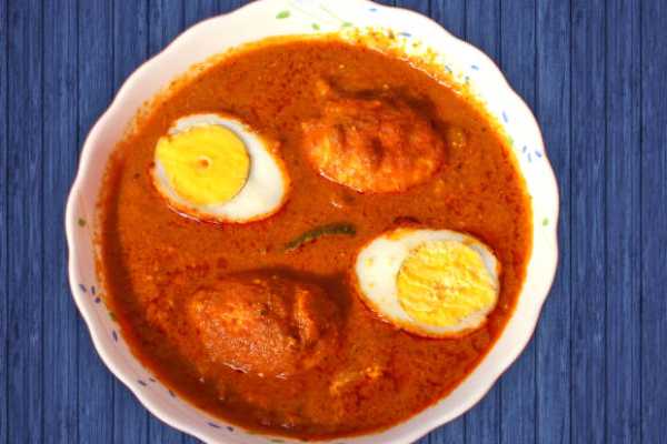 Karaikudi Egg Curry