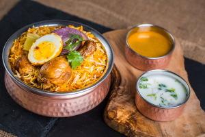 Hyderabadi Chicken Dum Biryani