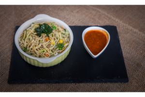 Hakka Noodles (Veg) 