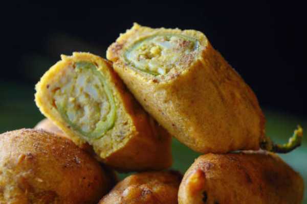 Mirchi Bajji with Paneer