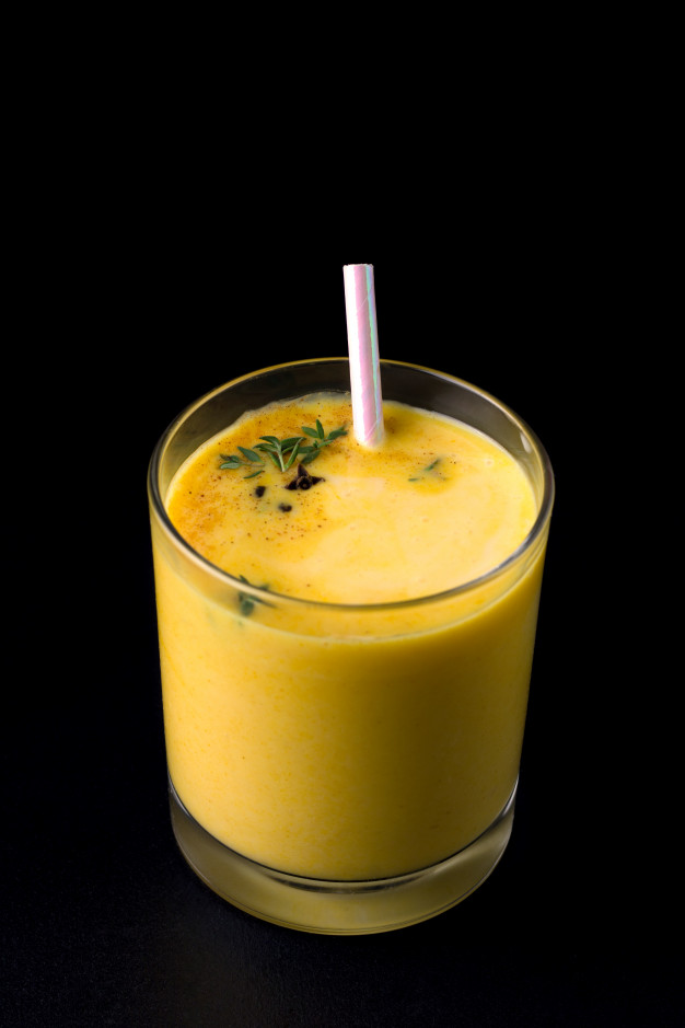 MANGO LASSI