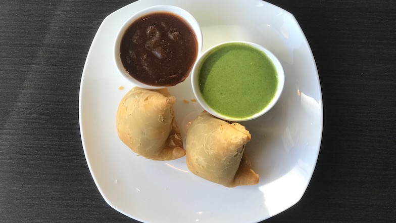 Samosas (2 pcs)