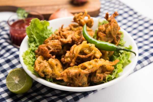  MIXED VEG PAKORAS