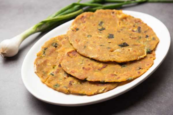 ONION KULCHA