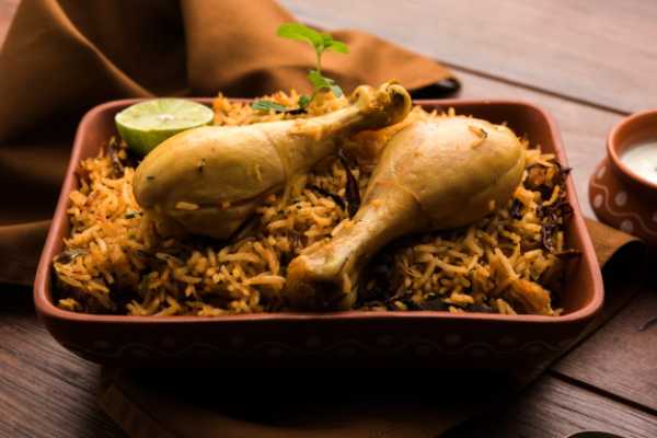 HYDERABADI CHICKEN BIRYANI