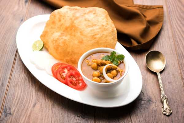 CHOLE BHATURA