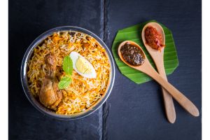 Avakai Chicken Dum Biryani