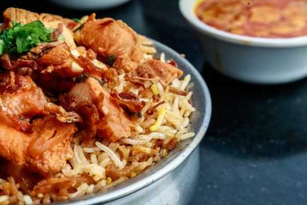 Hyderabadi Chicken Dum Biryani