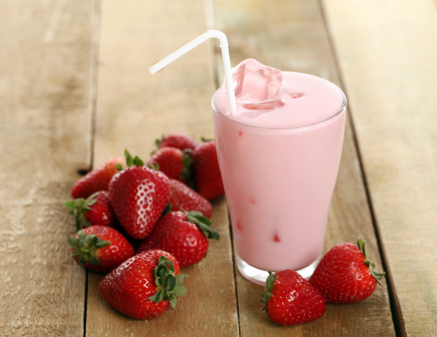 STRAWBERRY SHAKE