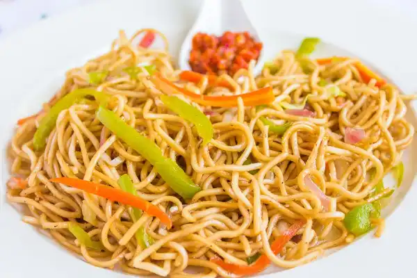 Veggie Hakka Noodles