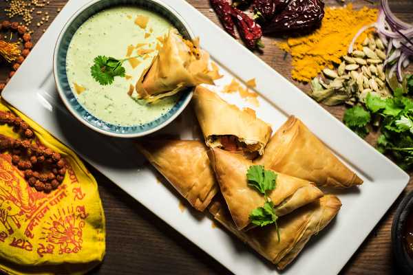 Samosa (Onion)