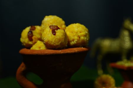 Boondhi Laddu