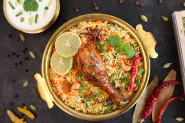 Avakai Chicken Biryani Family Pack