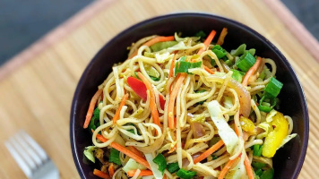 Veg Hakka Noodles