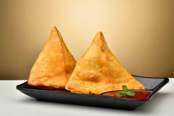 Vegetable Samosa (2 Pc)