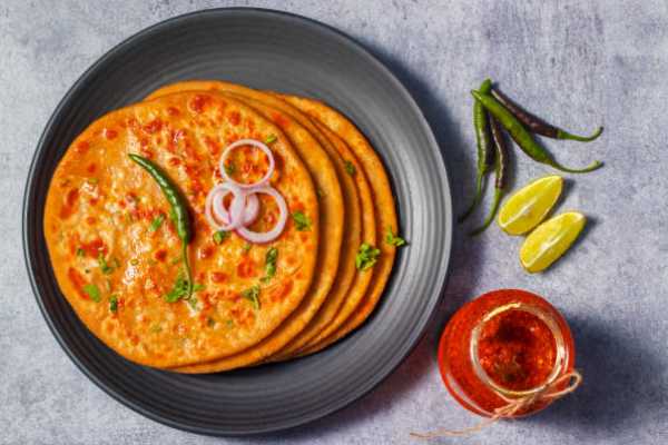 Aloo Paratha Bread