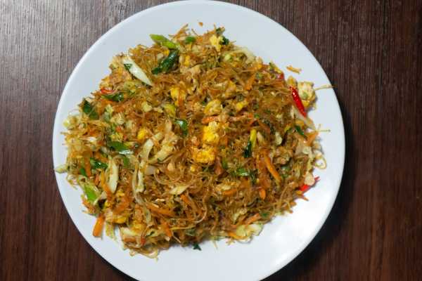 Egg Kothu Parotta Bread