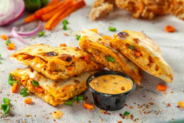 CEYLON CHICKEN PAROTTA 