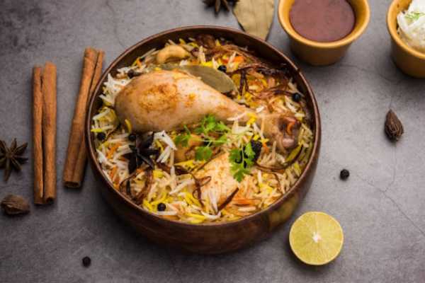 Hyderabadi Chicken Dum Biryani(Family Pack)