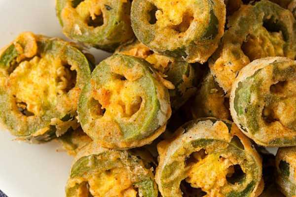 Cut Mirchi Bajji