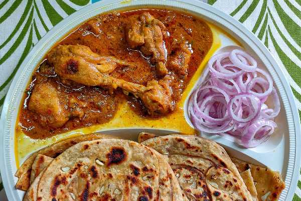 Paratha with Chicken Kurma