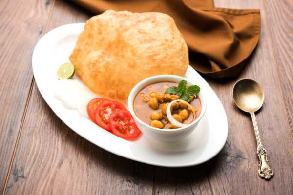 Poori With Channa Masala 8 Oz