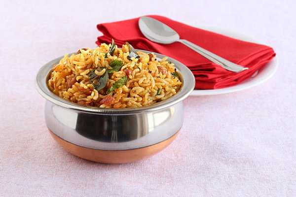 Tamarind Rice (Served with papad and pickle) (16 Oz)