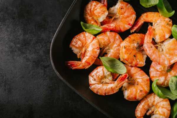 Karivepaku (Curry leaf) Shrimp