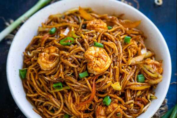 Shrimp Hakka Noodles