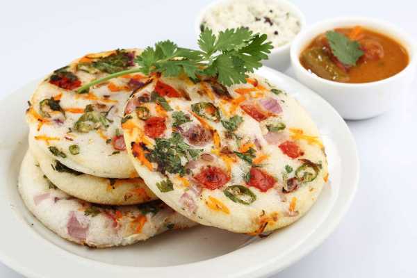 Onion/Veg. Uttapam