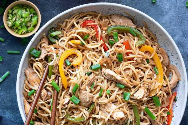 Chicken Hakka Noodles