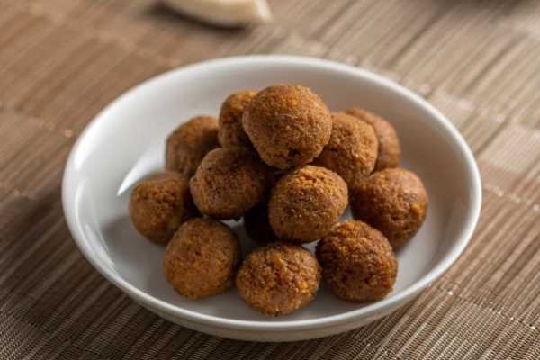 Jaggery Coconut Laddu