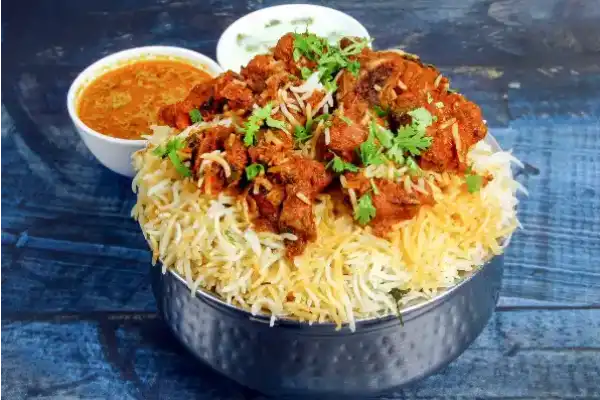 Boneless chicken biryani