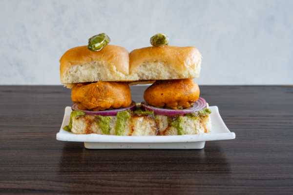 Vada pav