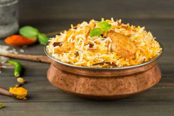 Hyderabadi Chicken Dum Biryani (Family Pack)