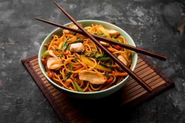 Schezwan Egg Noodles 