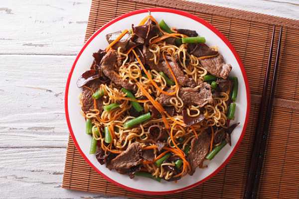 Schezwan Mutton Noodles