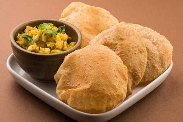 Poori Bhaji (2 pieces)