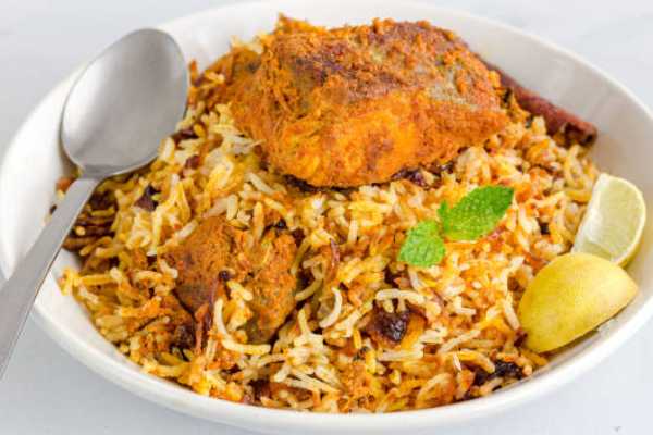 Bawarchi Special Boneless Chicken Family Pack Biryani 