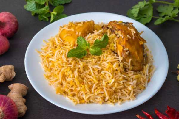 Bawarchi Special Boneless Chicken Biryani family pack
