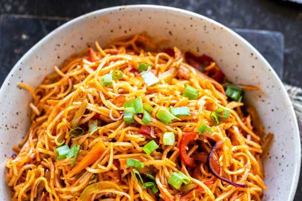 Schezwan Veggie Noodles