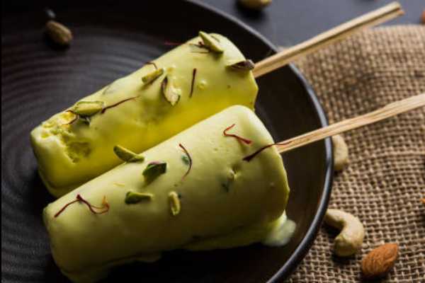 Kulfi (Kesar Pista)