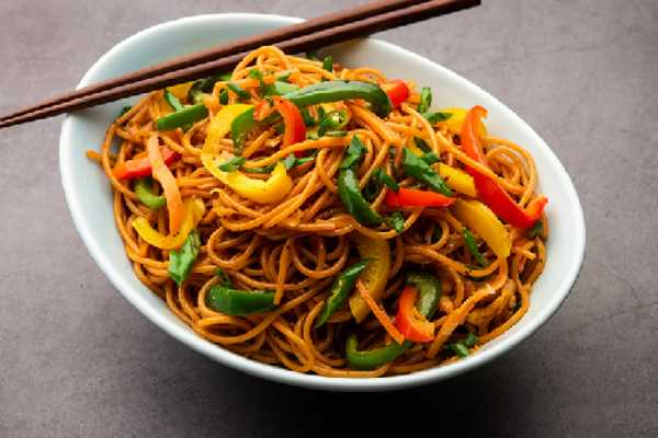 Schezwan Veg Noodles