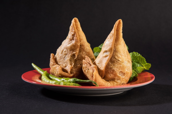 VEG SAMOSA (2PCS)