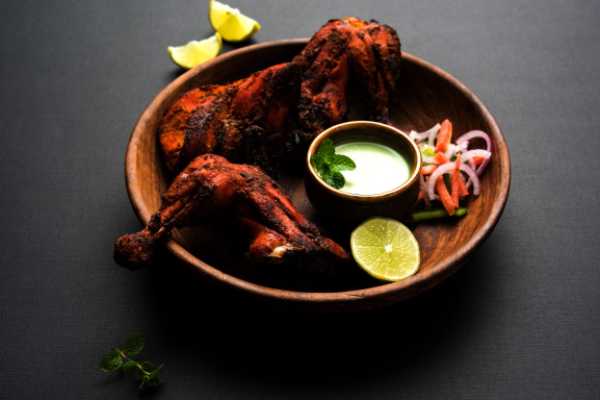 TANDOORI CHICKEN (4PCS)